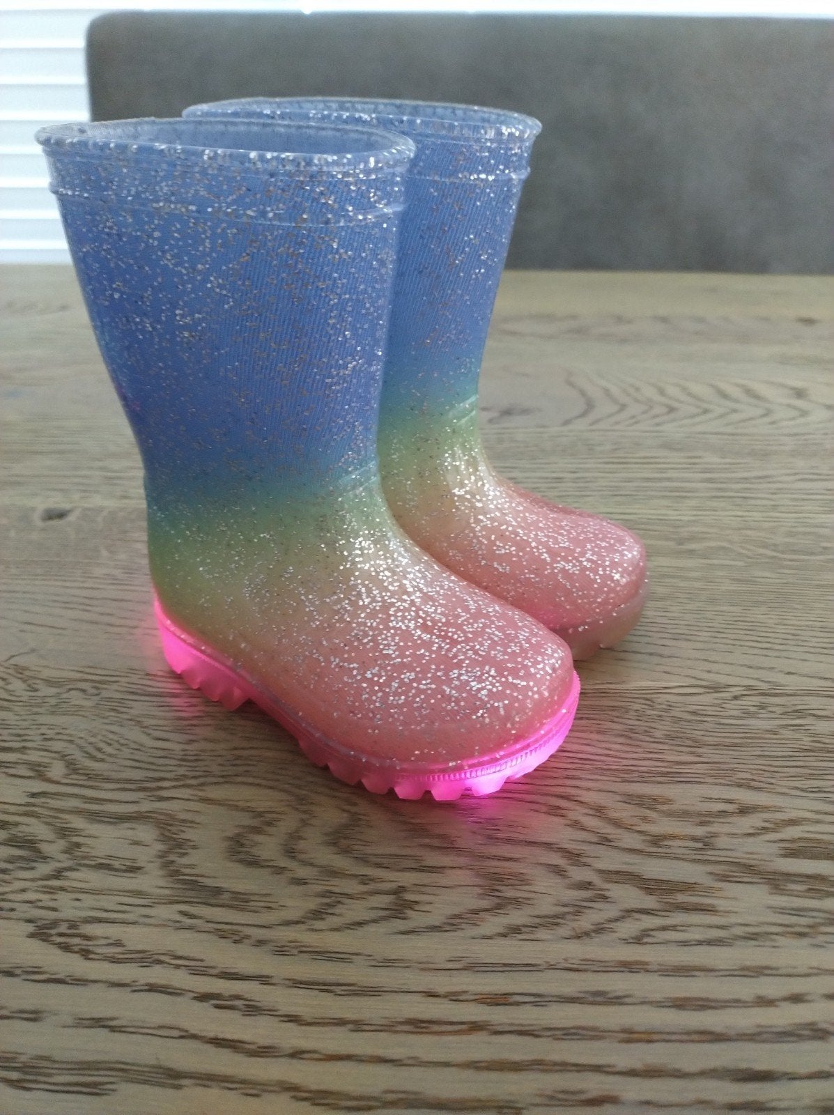 Zo goed als nieuwe laarzen met lichtjes, Meisje, Laarsjes, Ophalen of Verzenden, Zo goed als nieuw