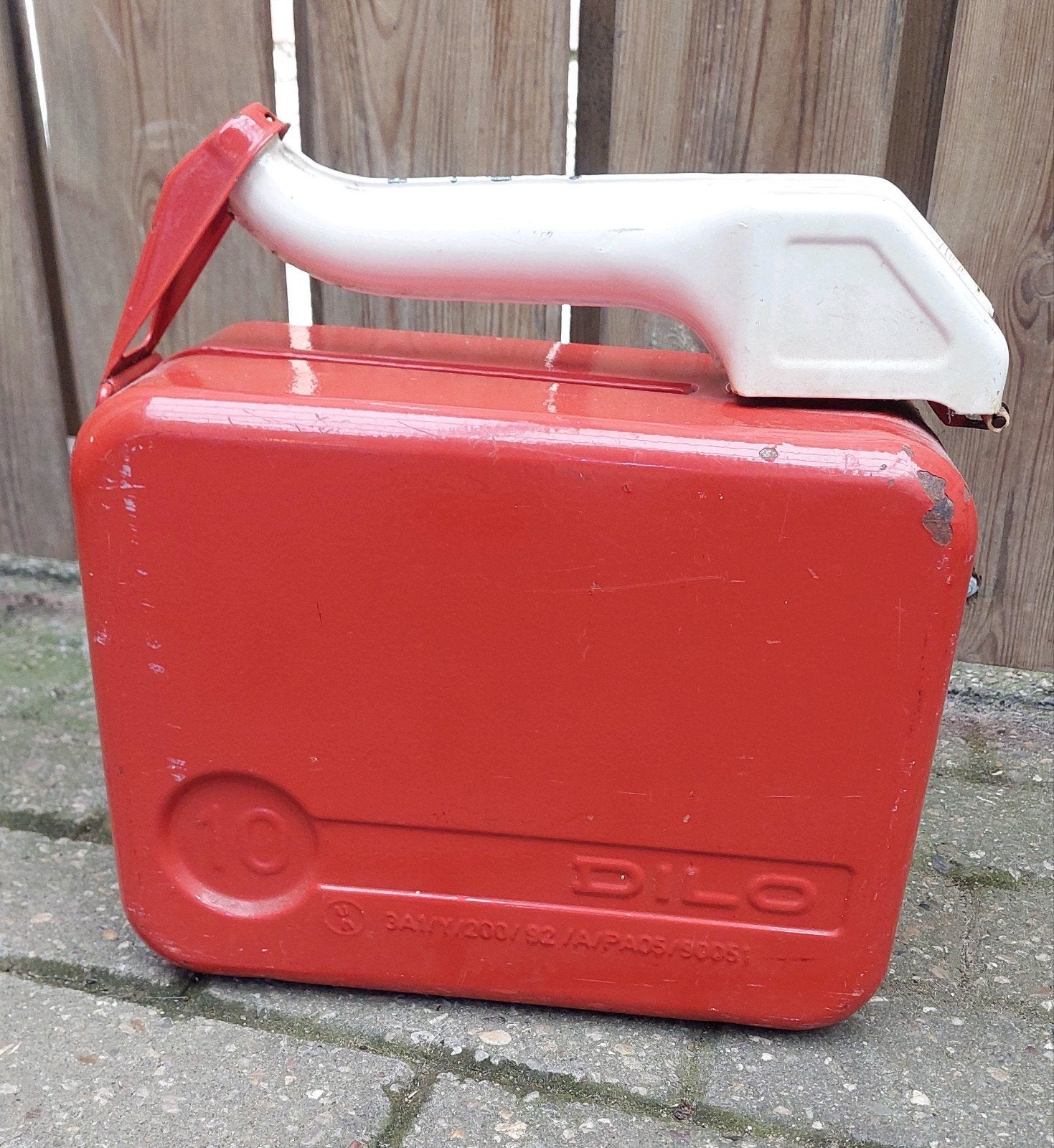 vintage ijzeren industriële oldtimer auto jerrycan jaren 70, Ophalen of Verzenden