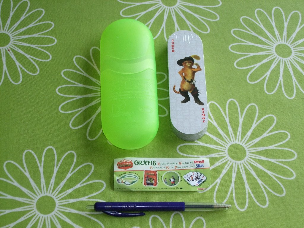 Nieuw in seal: Ovale Shrek speelkaarten in koker, Ophalen of Verzenden, Nieuw, Speelkaart(en)