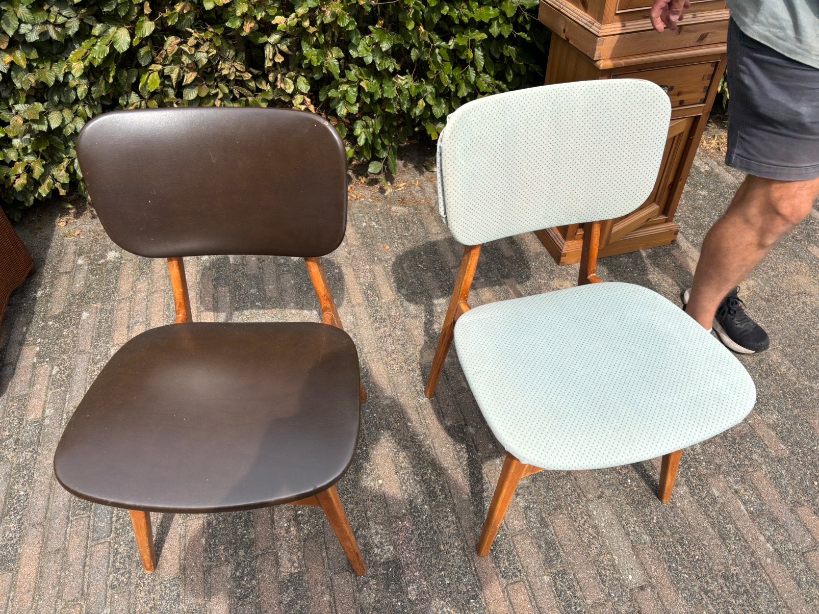 Twee vintage design stoelen stoel Opknappers, Ophalen, Gebruikt, Twee, Bruin