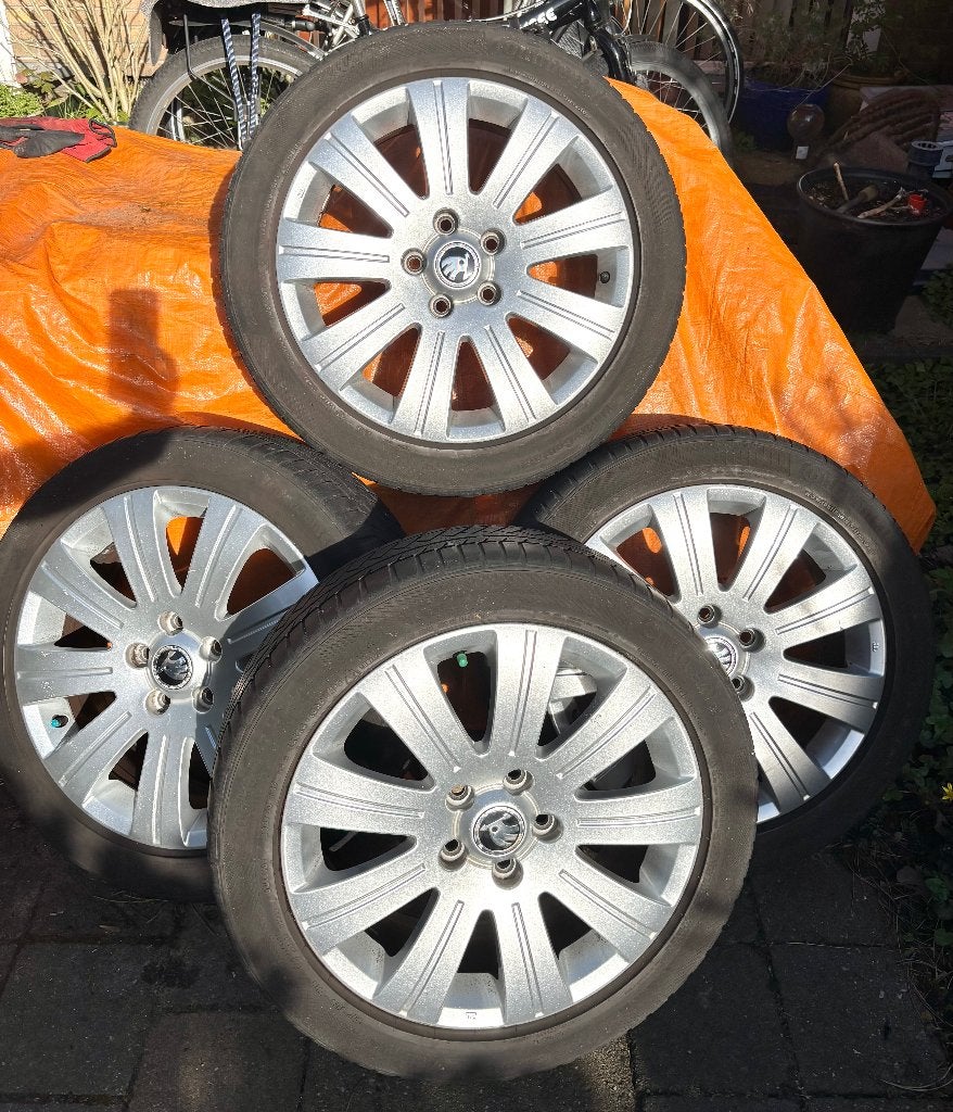 Set Skoda Flash velgen, Auto-onderdelen, Ophalen, Gebruikt, Velg(en), 17 inch