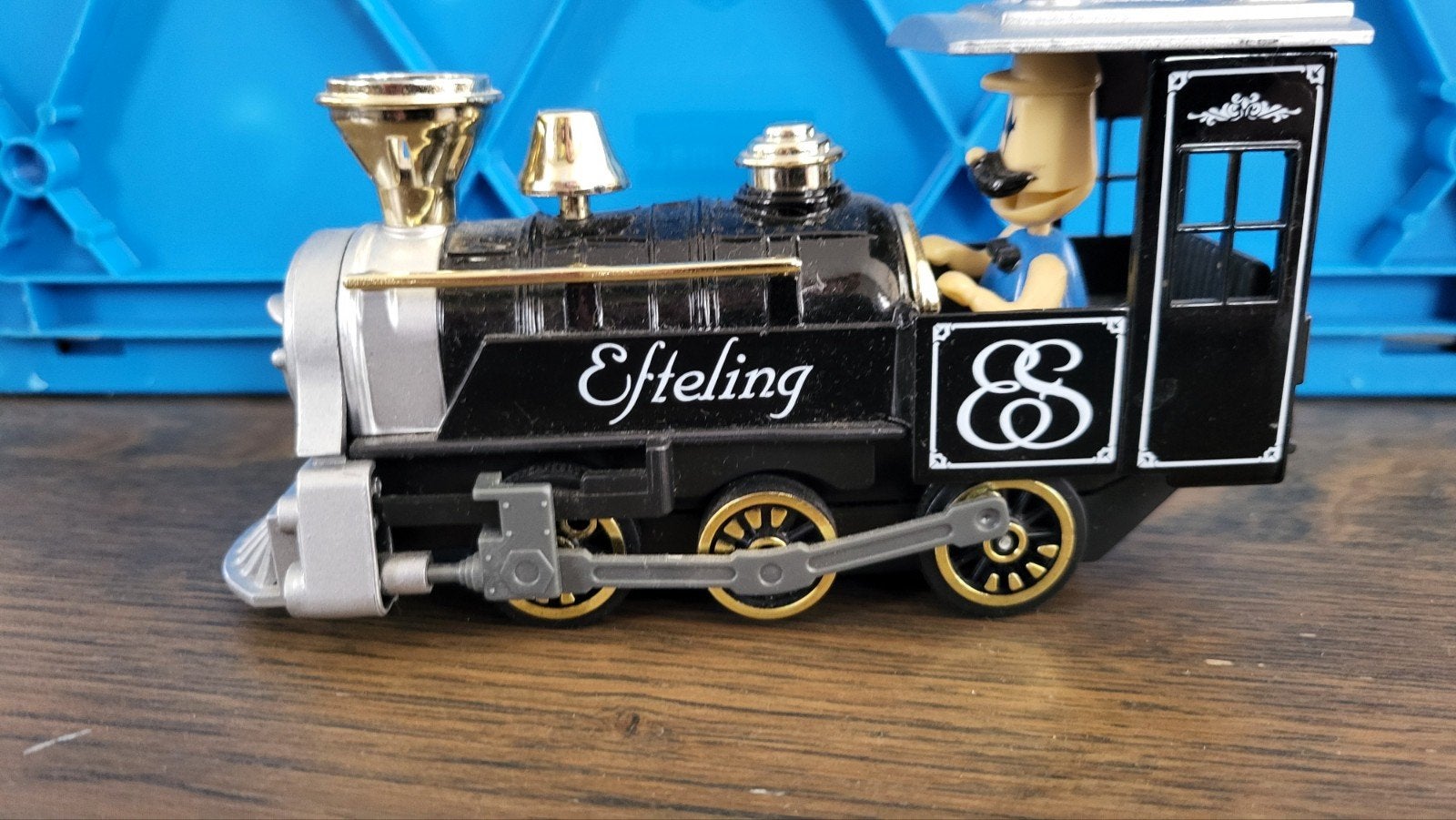 Efteling locomotief in perfecte staat, Verzamelen, Efteling, Ophalen of Verzenden, Zo goed als nieuw, Beeldje of Poppetje