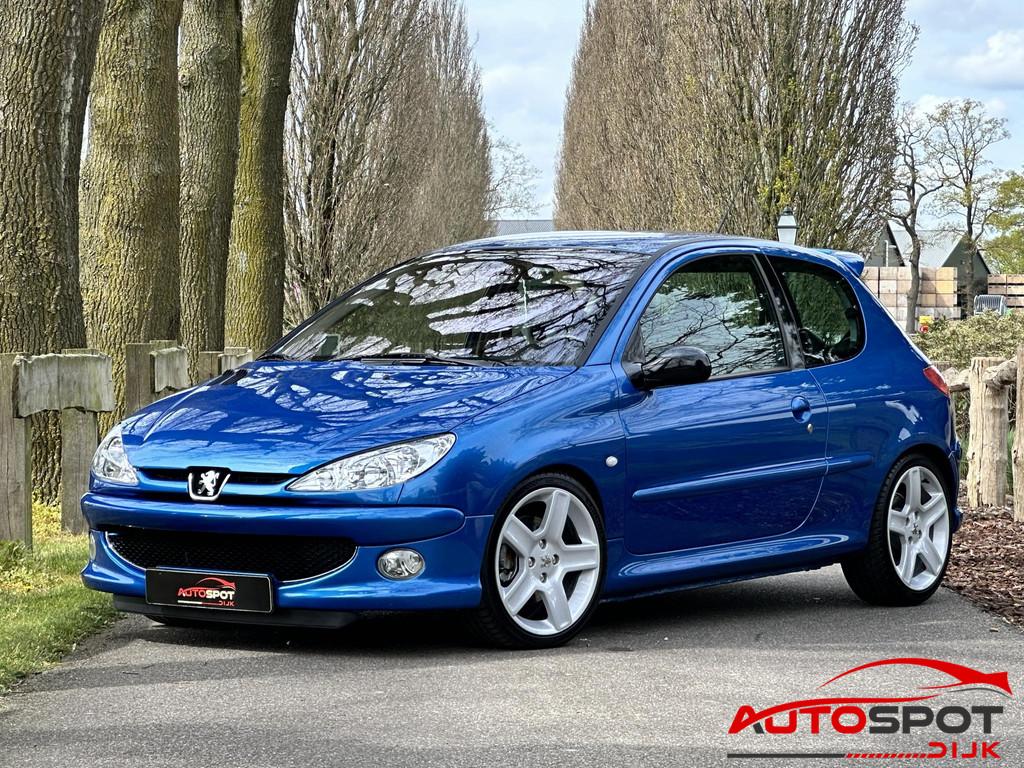 Peugeot 206 2.0-16V RC Uniek!, Auto's, Voorwielaandrijving, Stof, Gebruikt, 4 cilinders