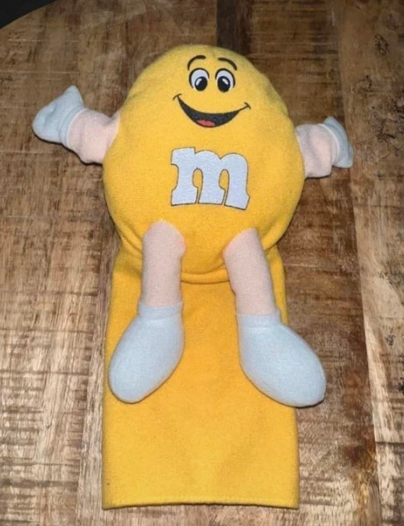 Handpop M&M geel pluche, Ophalen of Verzenden, Zo goed als nieuw, Overige typen