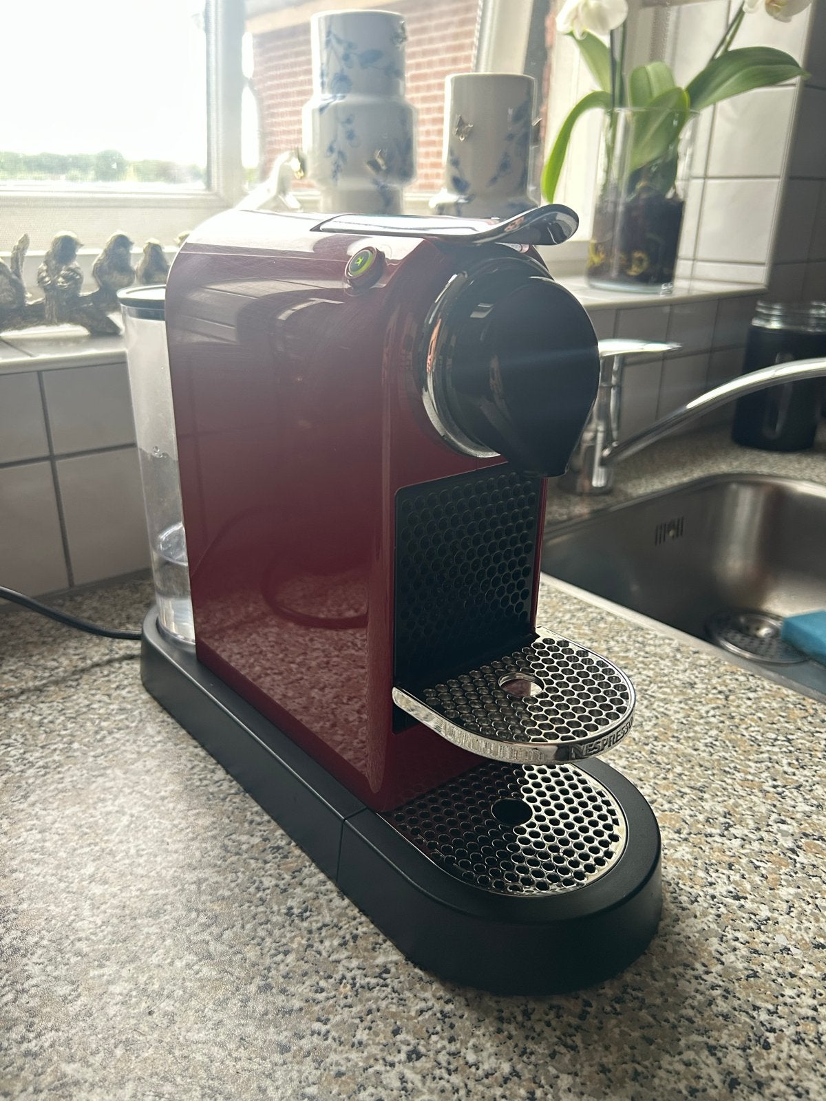 Nespresso Citiz koffiemachine - Rood, Ophalen, Gebruikt, Espresso apparaat, Koffiepads en cups