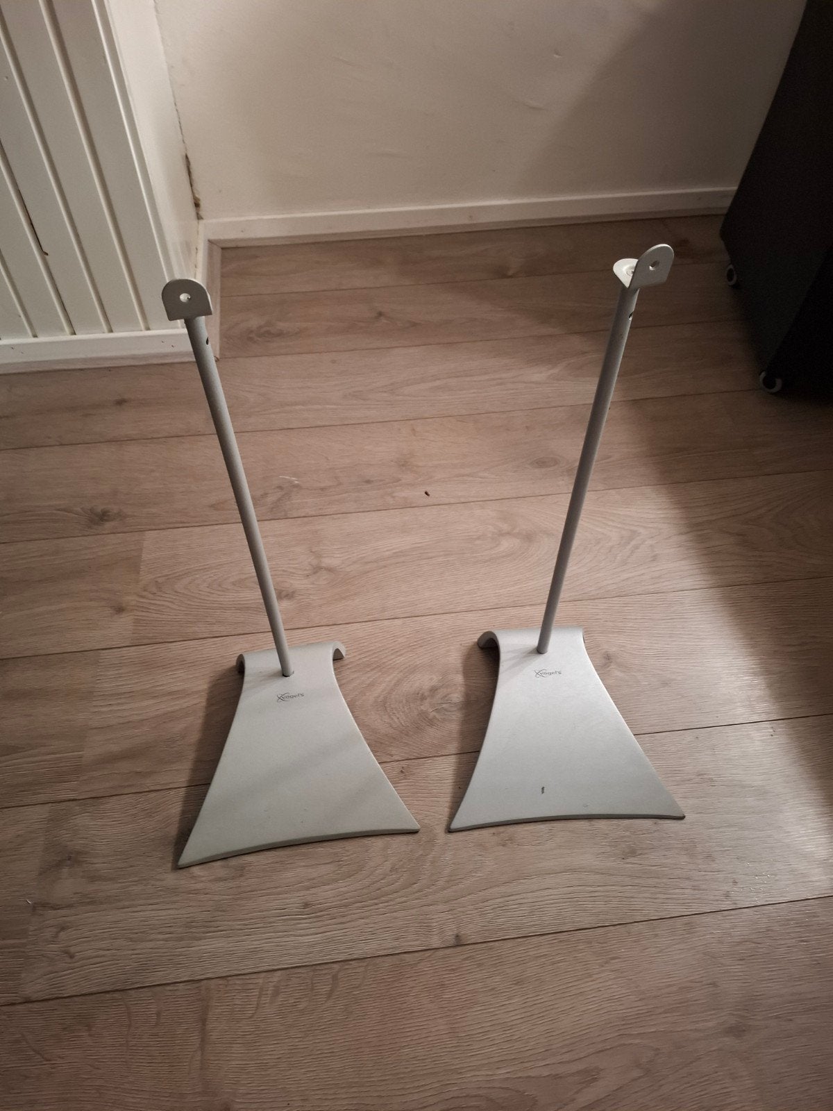 Vogel's Speakerstandaarden - Set van 2, Gebruikt, Inclusief standaarden, Minder dan 60 watt, Boekenplank luidspreker