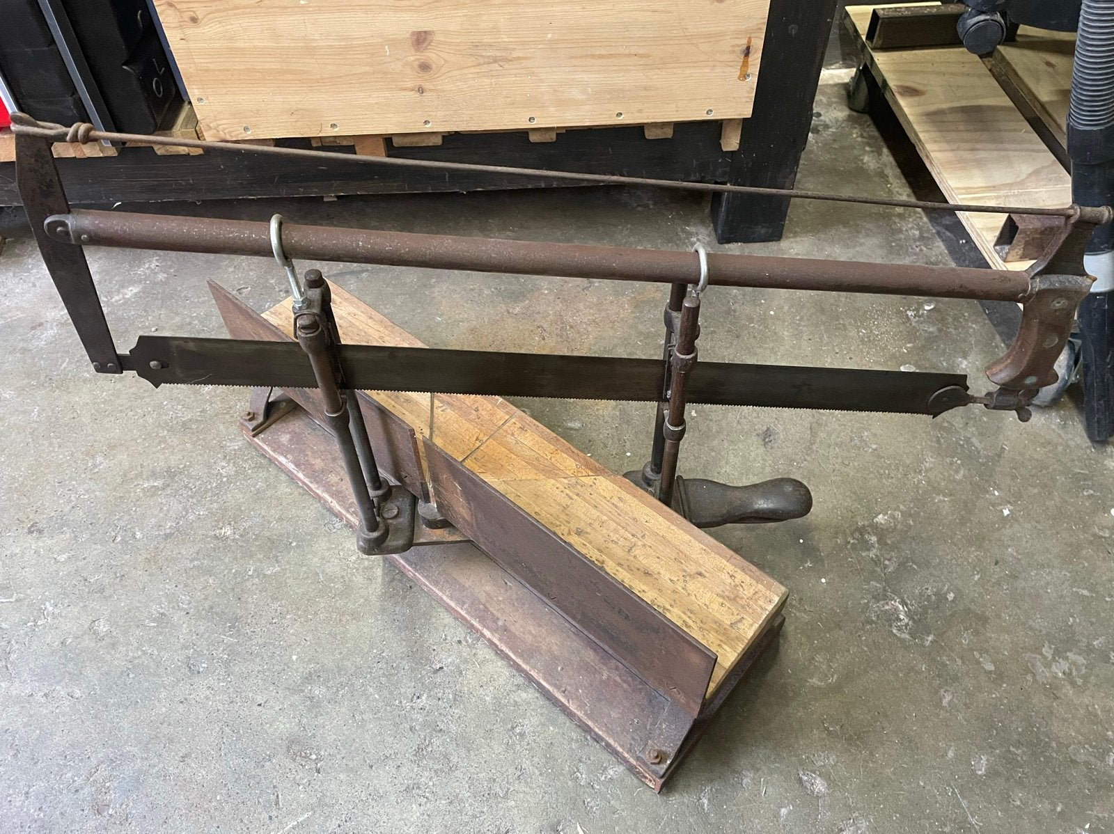 Historische zaag Ulmia Model C, Ophalen