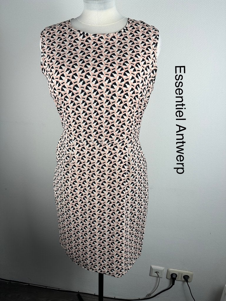 Essentiel Antwerp Jurk  (mt: 42) NL/610, Maat 42/44 (L), Ophalen of Verzenden, Zo goed als nieuw, Roze