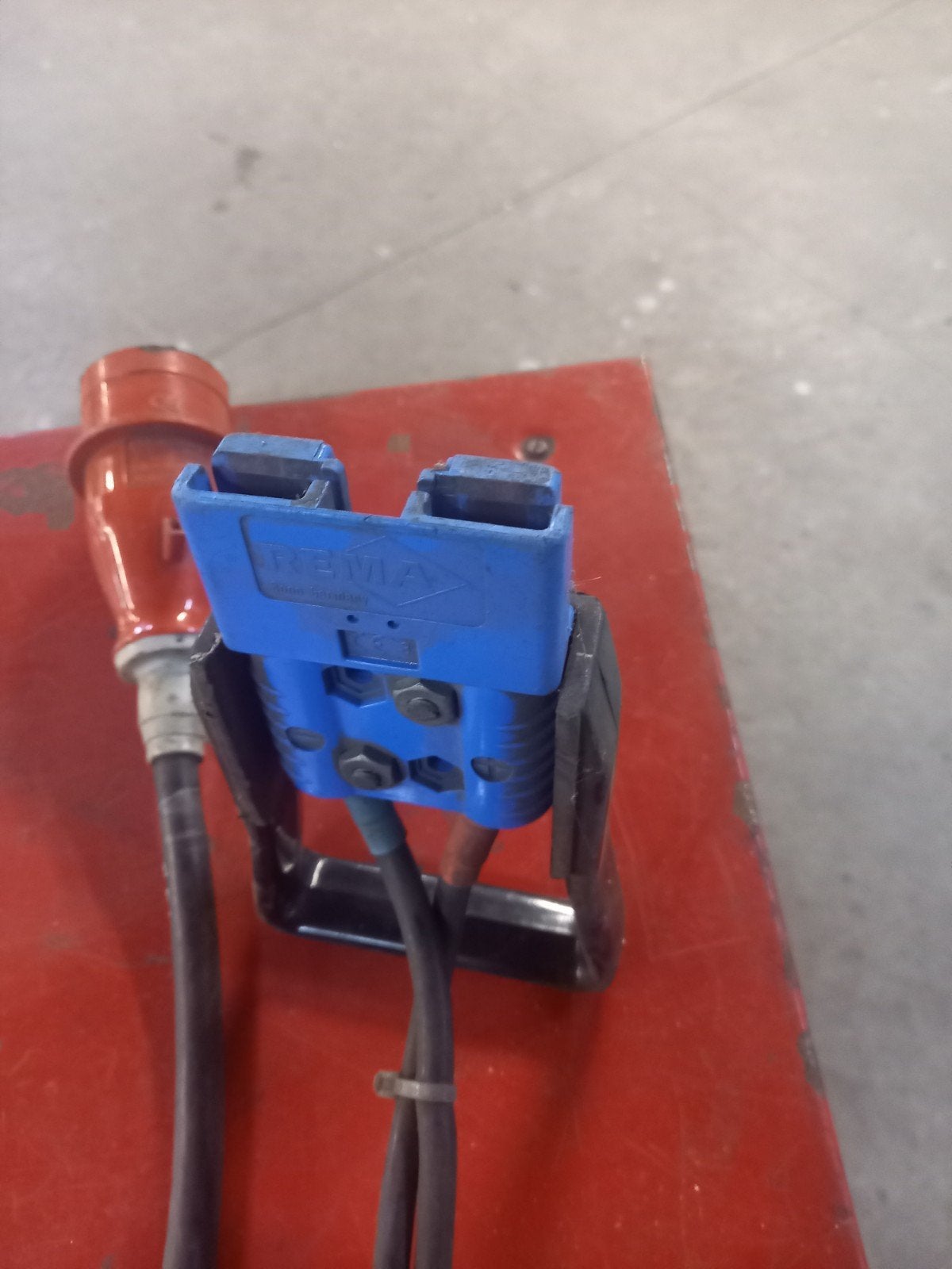 Trafo (heftruck) 48 Volt, Ophalen of Verzenden