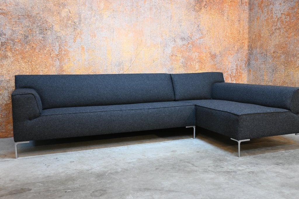 NIEUW beklede Design on Stock Bloq bank (3 mtr) Amdal Lava, Huis en Inrichting, Banken | Bankstellen, 250 tot 300 cm, Design on Stock