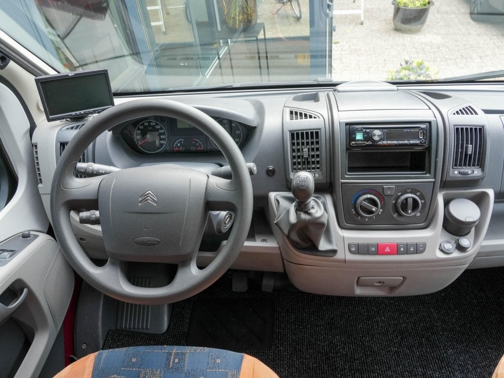 Pössl Roadcruiser 640 R, Buscamper of Camperbus, Pössl, Tot en met 2, 6 tot 7 meter