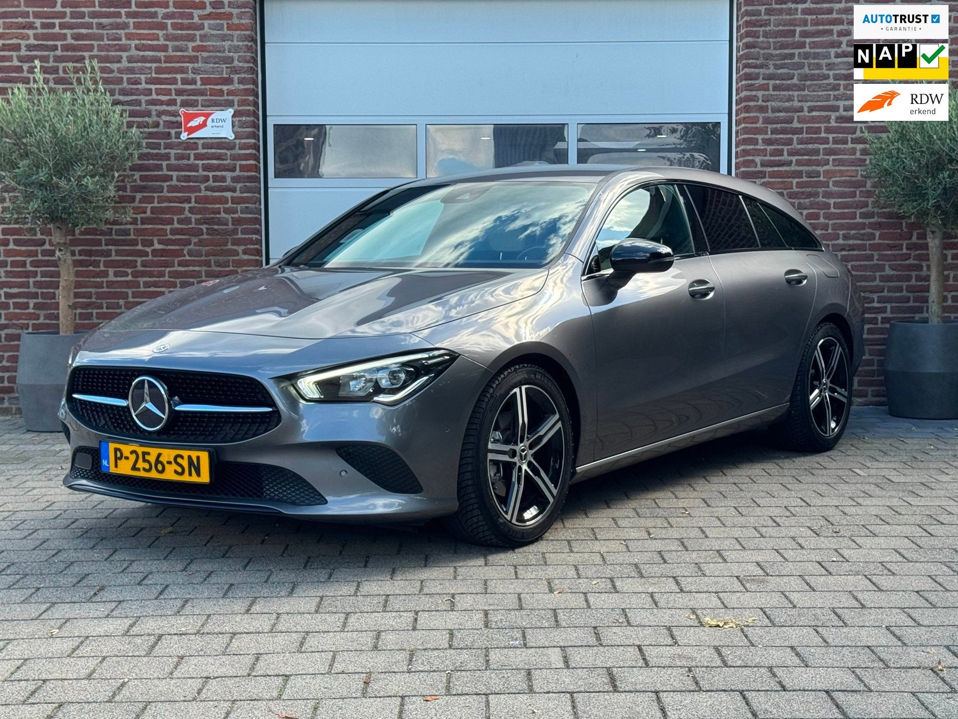 Mercedes-Benz CLA-klasse Shooting Brake 200 Luxury Line|Trek, Auto's, CLA, 730 kg, Gebruikt, 4 cilinders