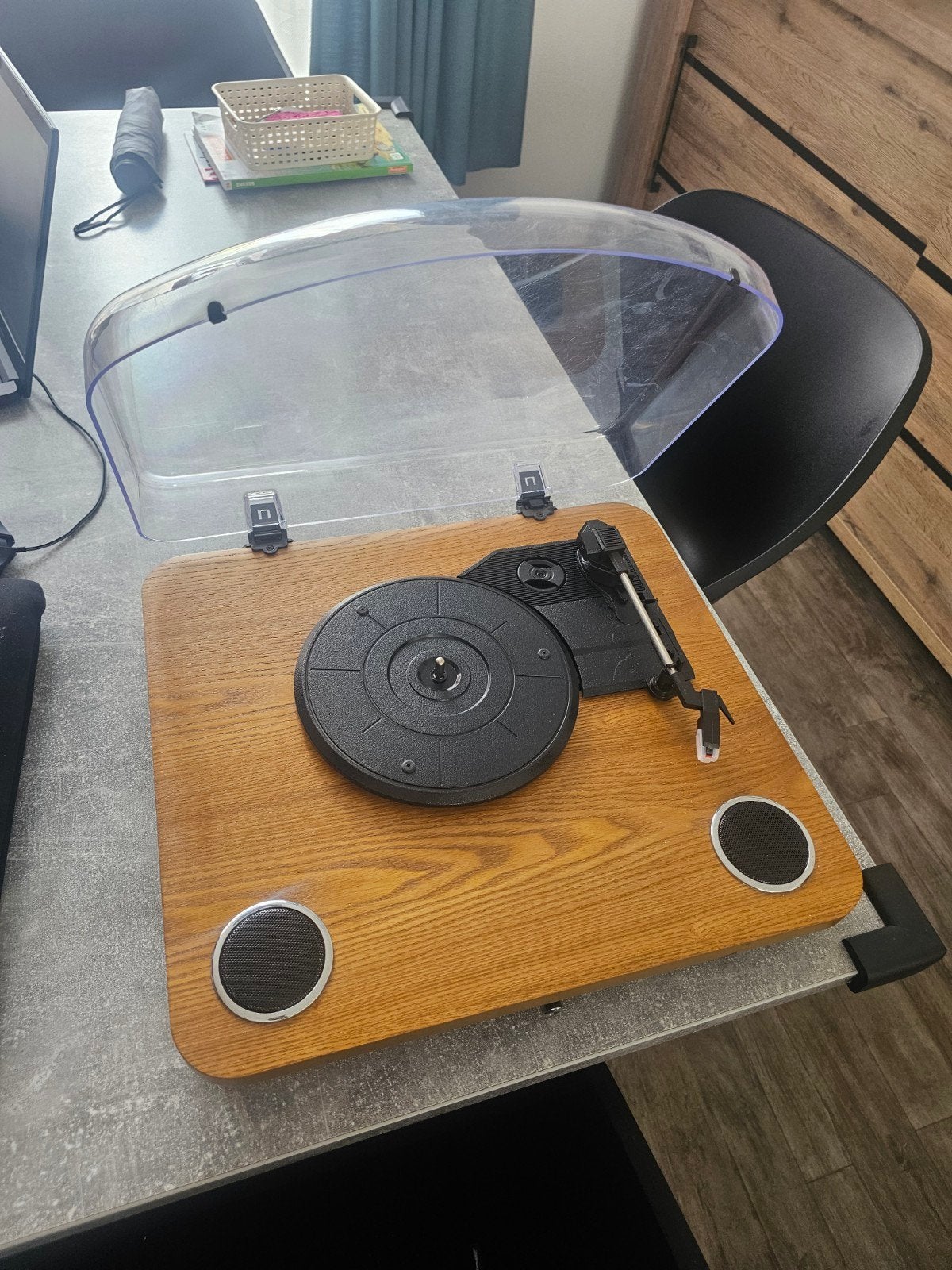 Platenspeler met houten look en ingebouwde speakers, Ophalen, Gebruikt, Platenspeler, Overige merken