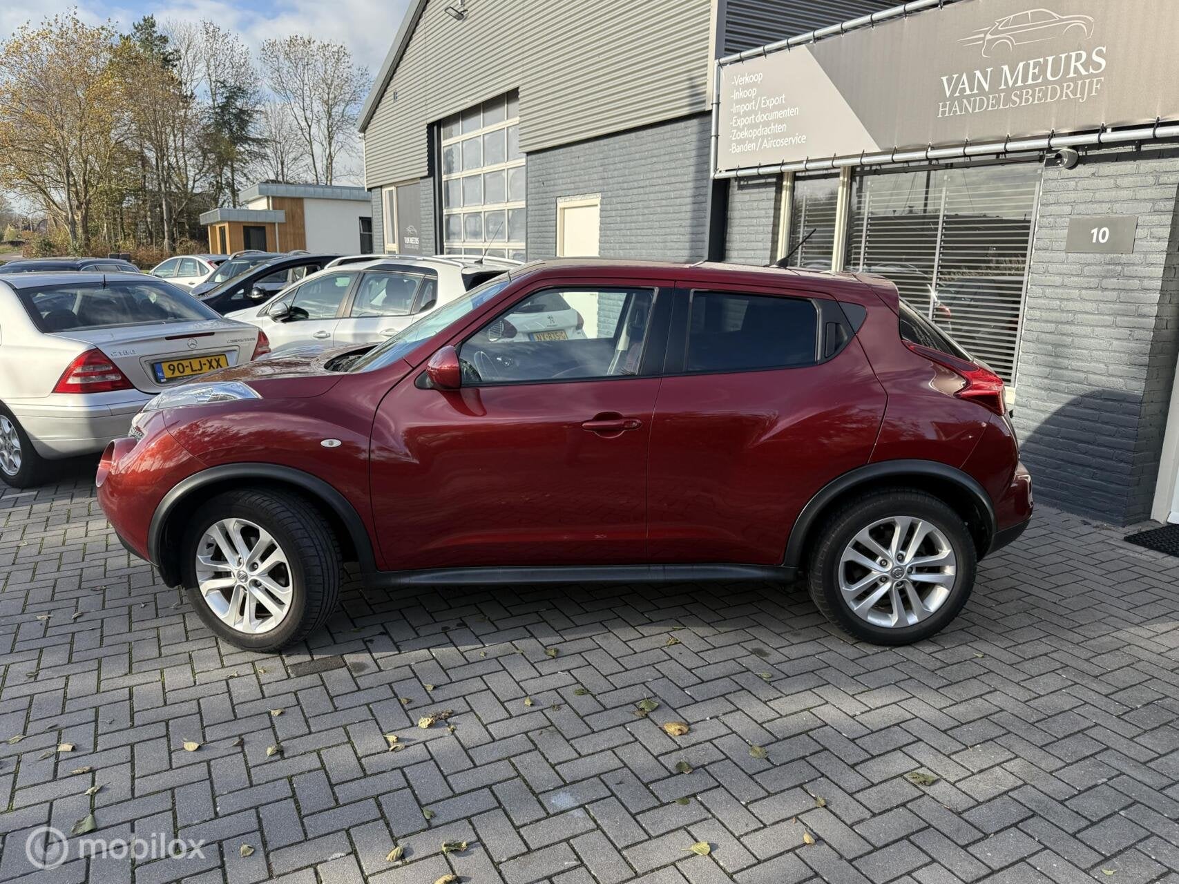 Nissan Juke 1.6 Acenta, Navigatie, Airco, cruise, APK bij af, Auto's, Euro 5, Stof, Zwart, 4 cilinders