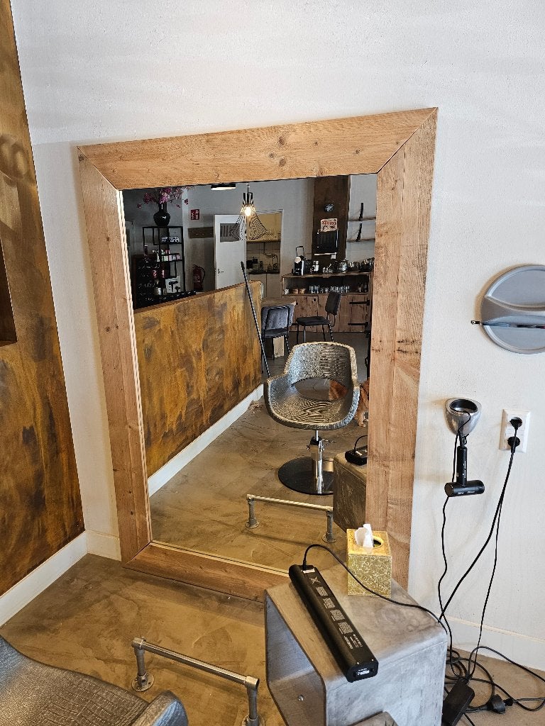Grote spiegel met breed steigerhouten frame (140x200cm), Huis en Inrichting, Ophalen, Gebruikt, 200 cm of meer, 125 cm of meer