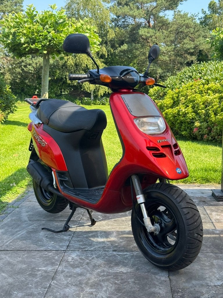 ⭐️Piaggio Typhoon 50cc 2 takt rood Zeer Netjes!⭐️