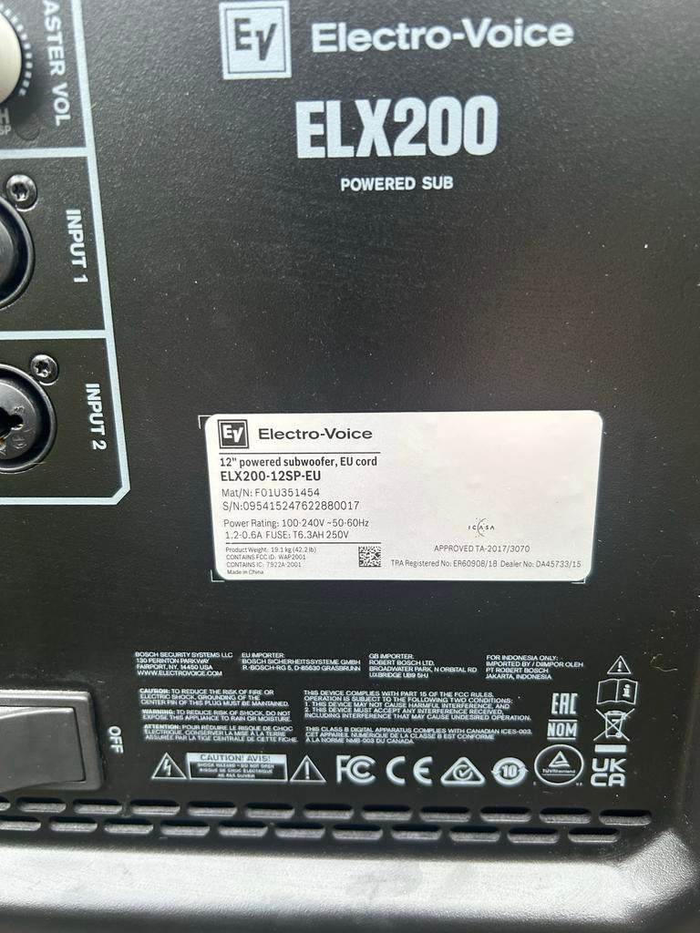 Electro-Voice ELX200-12SP Powered Subwoofer, Subwoofer, Zo goed als nieuw, 120 watt of meer, Ophalen