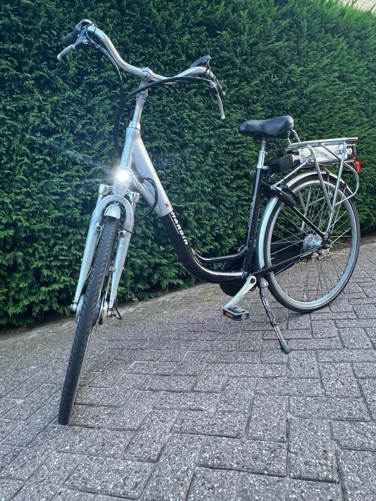 Mooie elektrische fiets rijdt nog prima met uitneembare accu, Ophalen, Zo goed als nieuw