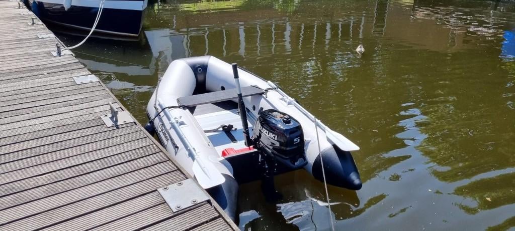 Aangeboden: complete set rubberboot + buitenboordmotor, Watersport en Boten, Rubberboten, Zo goed als nieuw, Aluminium, Benzine