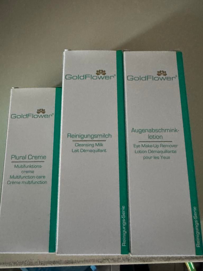 Goldflower Set: Plural Creme, Reinigingsmelk & Oogmake-up Re, Ophalen of Verzenden, Nieuw, Gehele gezicht, Verzorging