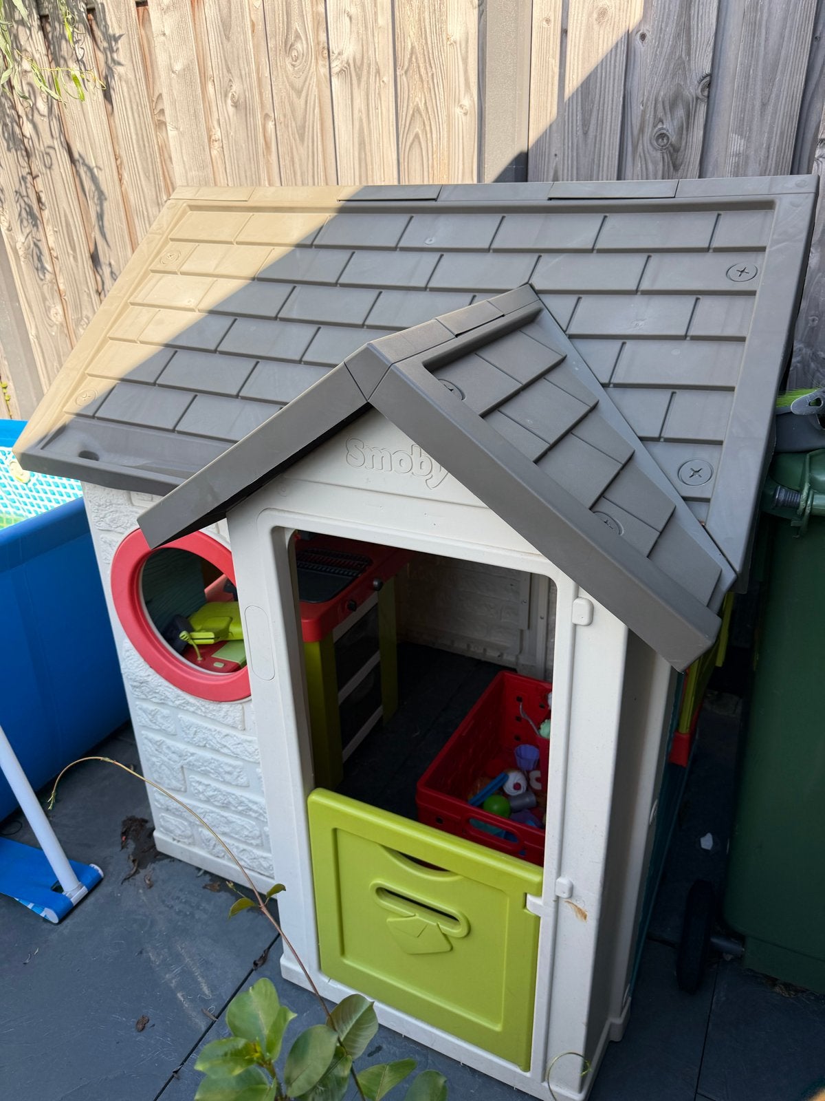 Smoby speelhuisje voor kinderen - dinsdag ophalen €80, Ophalen, Zo goed als nieuw, Kunststof