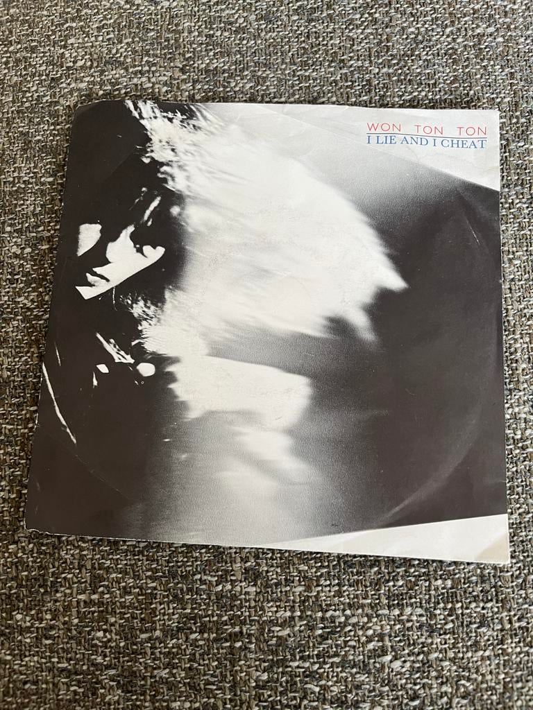 Won Ton Ton - I Lie And I Cheat 7" vinyl, Cd's en Dvd's, Gebruikt, 7 inch, Single, Ophalen of Verzenden