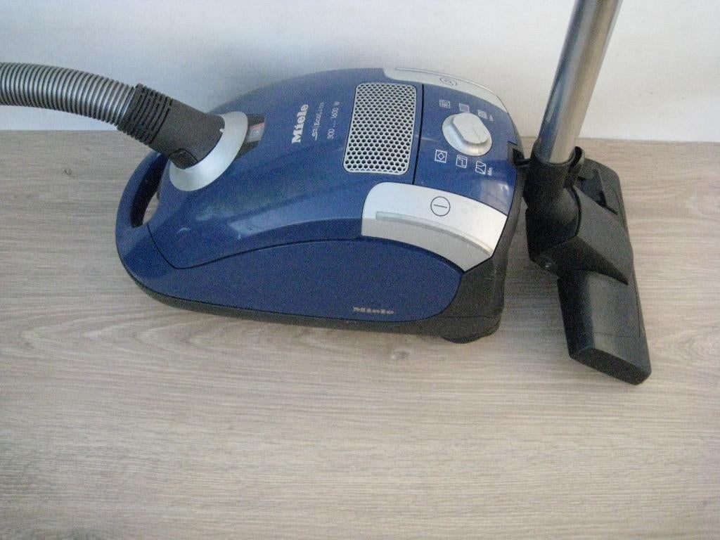Kstofzuiger, Gebruikt, Stofzuiger, 1200 tot 1600 watt, Ophalen