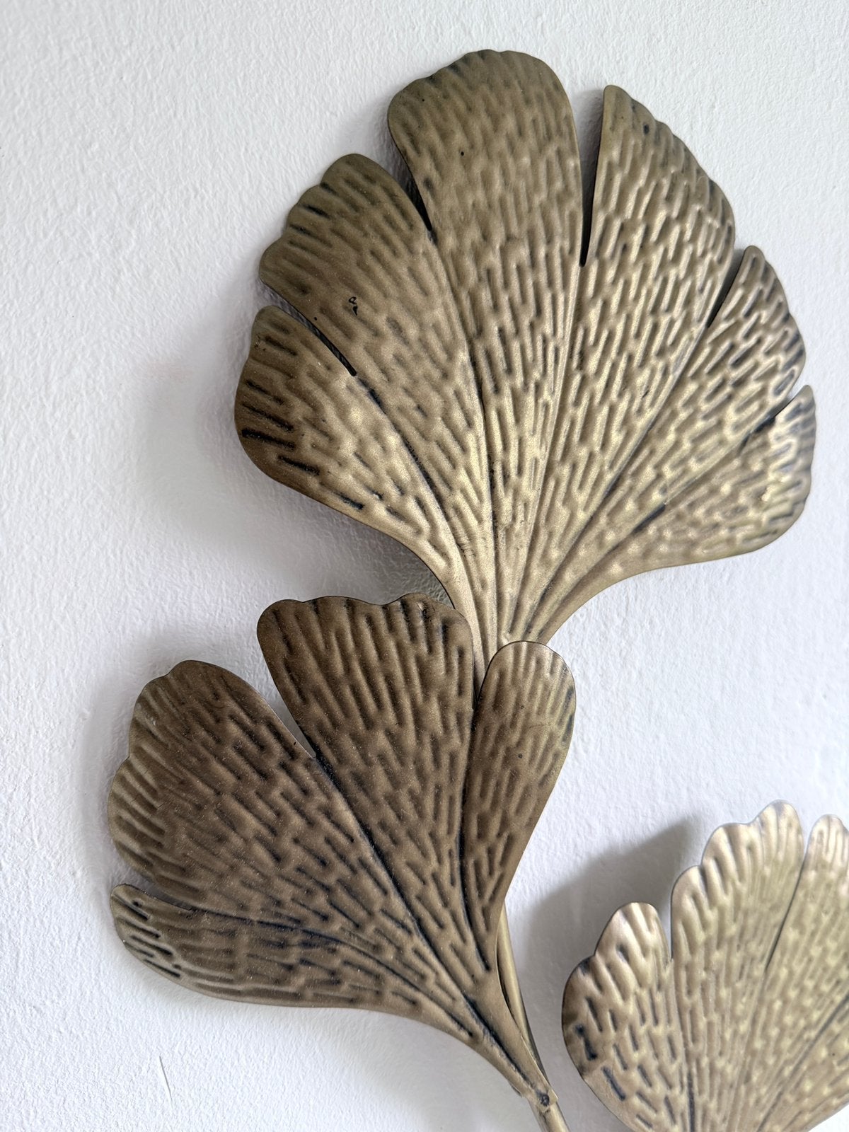 Mid Century metalen wandsculptuur | Ginko bladeren, Huis en Inrichting, Woonaccessoires | Wanddecoraties, Vintage, Metaal, Wandsculptuur