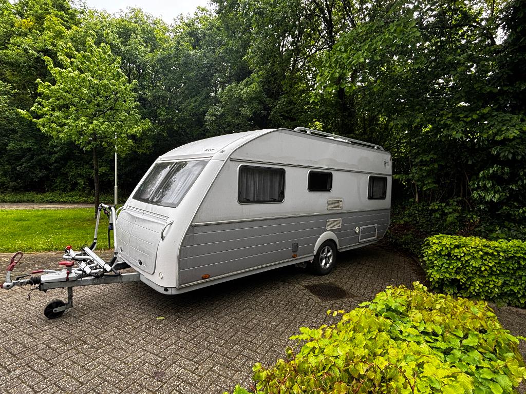 Kip hyline 50HYB, mover, airco, fietsdrager, voortent, Caravans en Kamperen, Caravans, Rondzit, Kip, Frans bed, 7 tot 8 meter