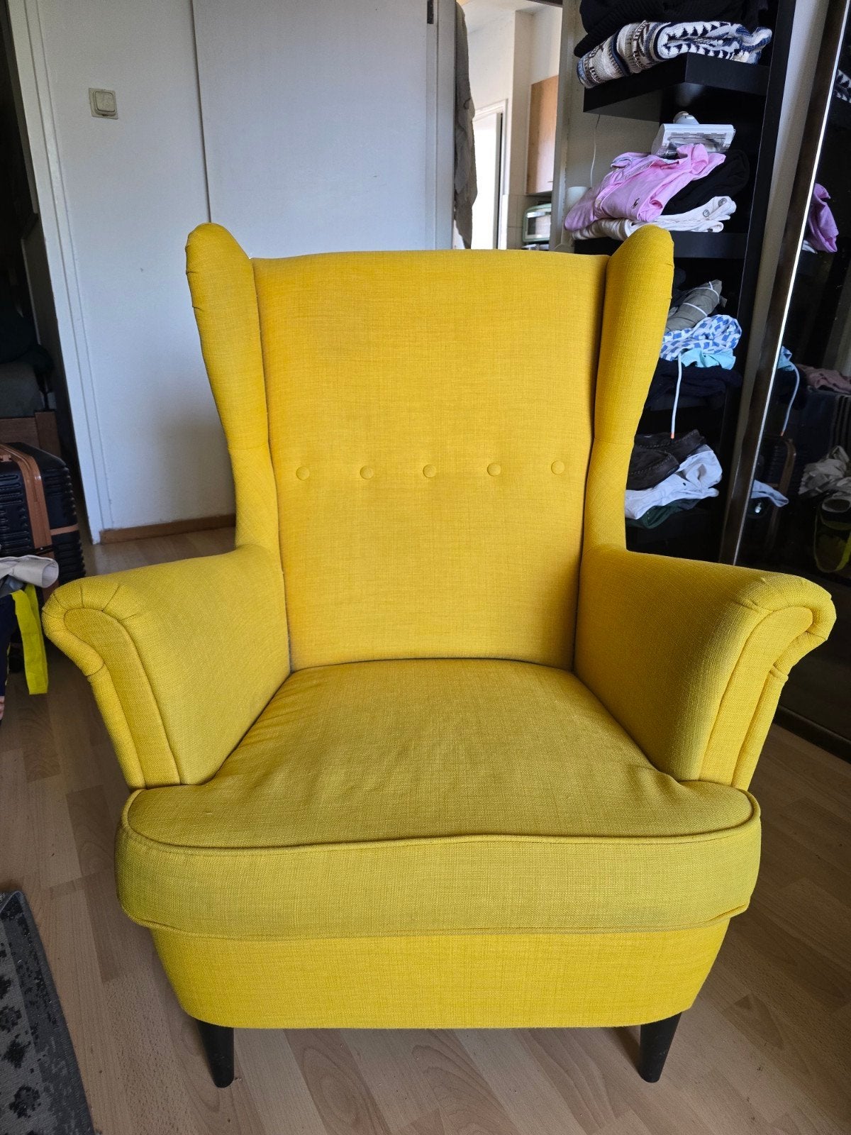 Ikea Strandmon Oorfauteuil geel zo goed als nieuw, Huis en Inrichting, Fauteuils, Hout, Gebruikt, 75 tot 100 cm, Ophalen of Verzenden