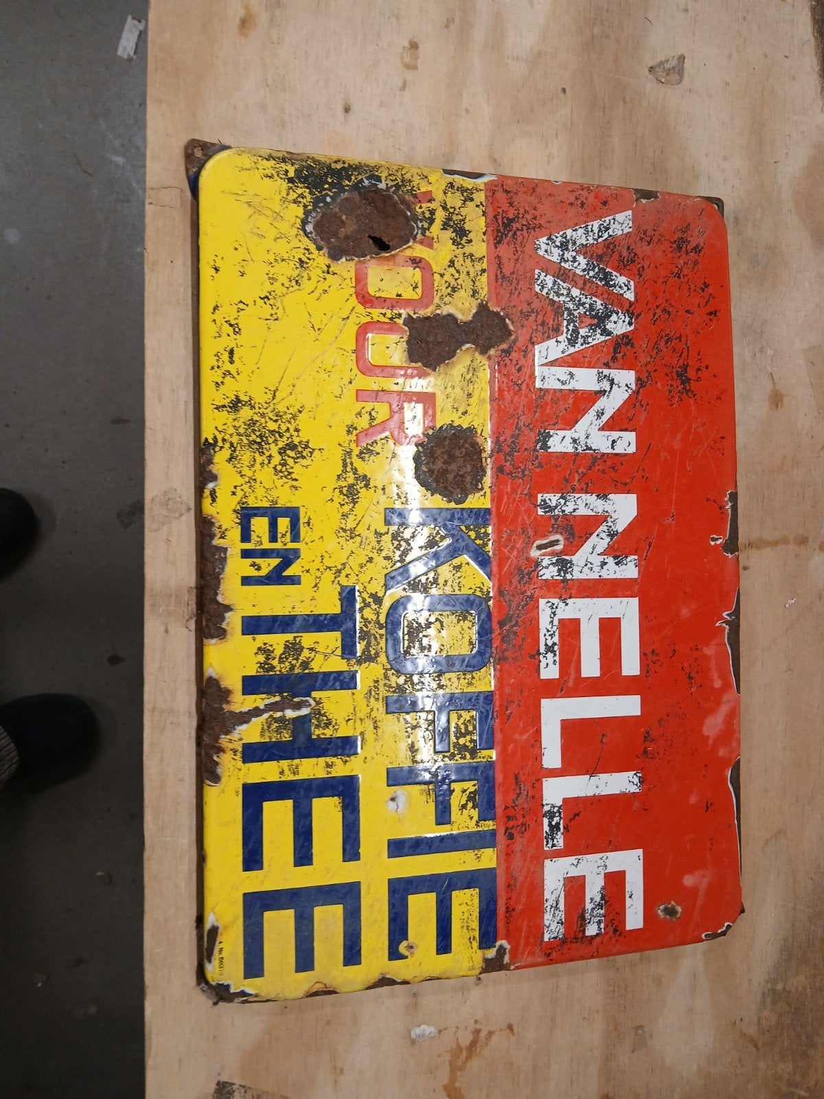 Emaille reclame bord jaren 50, Ophalen