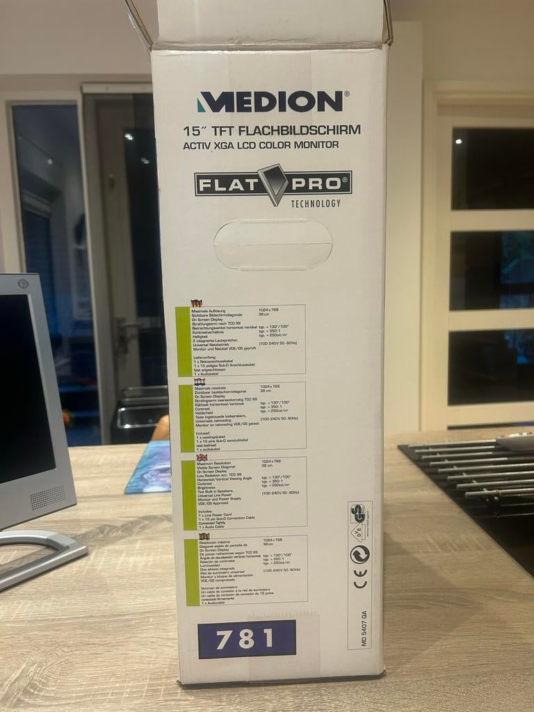 Medion 15" TFT Flachbildschirm XGA LCD Monitor, Ophalen, Gebruikt, Kantelbaar, Onbekend