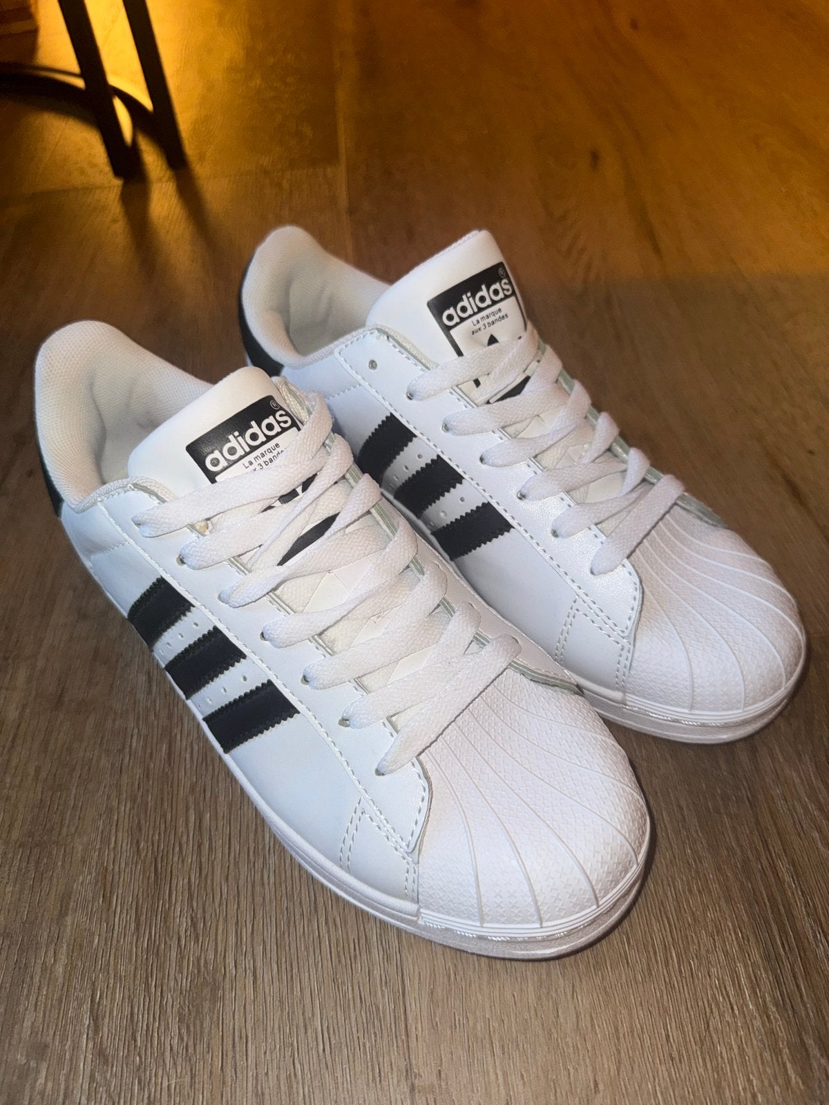 Adidas Superstar sneakers maat 40 wit met zwarte strepen, Wit, Ophalen of Verzenden, Sneakers of Gympen, Zo goed als nieuw