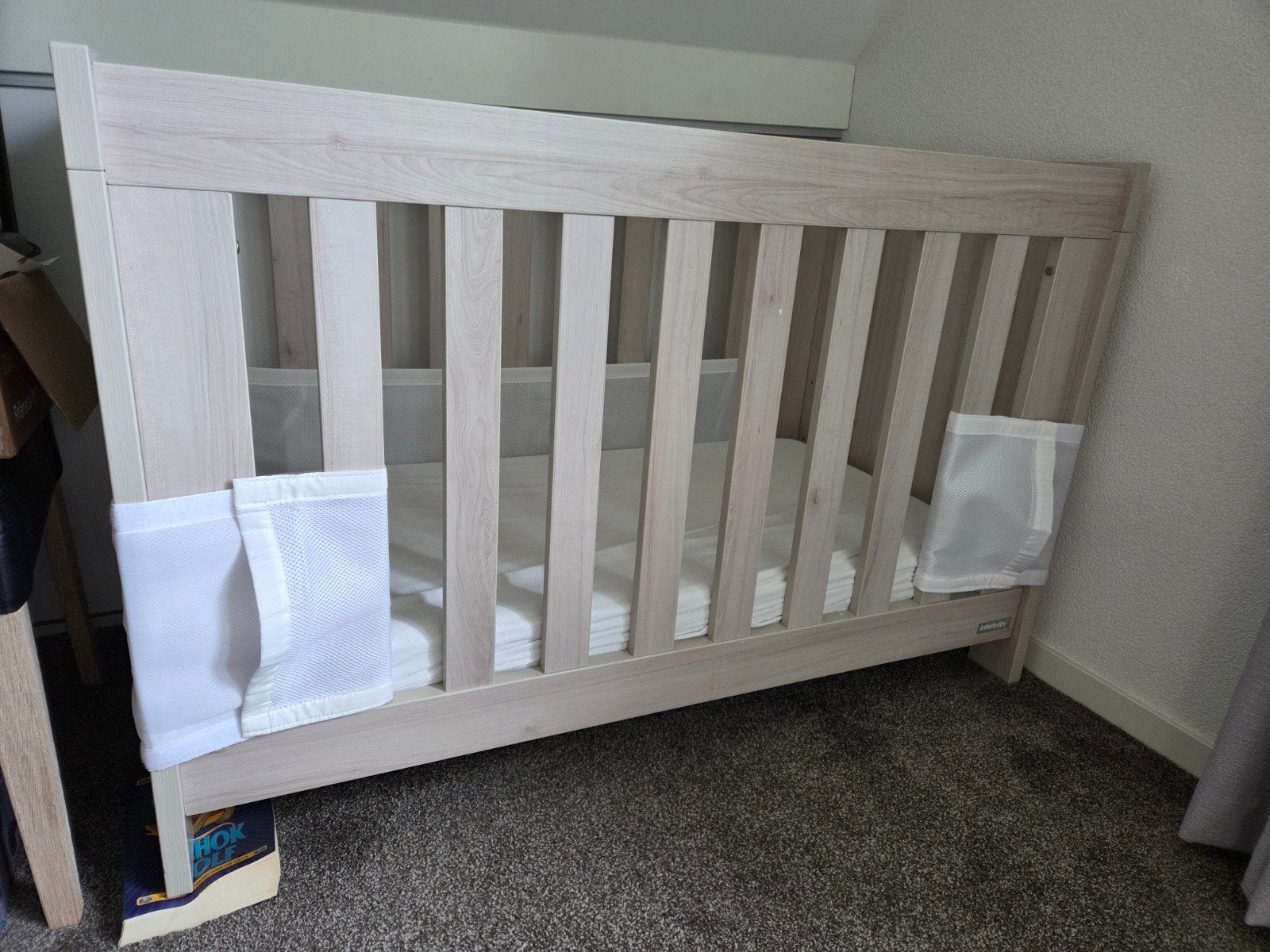 Interbaby babykamer: bed, commode, kast en plank, Kinderen en Baby's, Kinderkamer | Complete kinderkamers, Ophalen, Gebruikt, Jongetje of Meisje