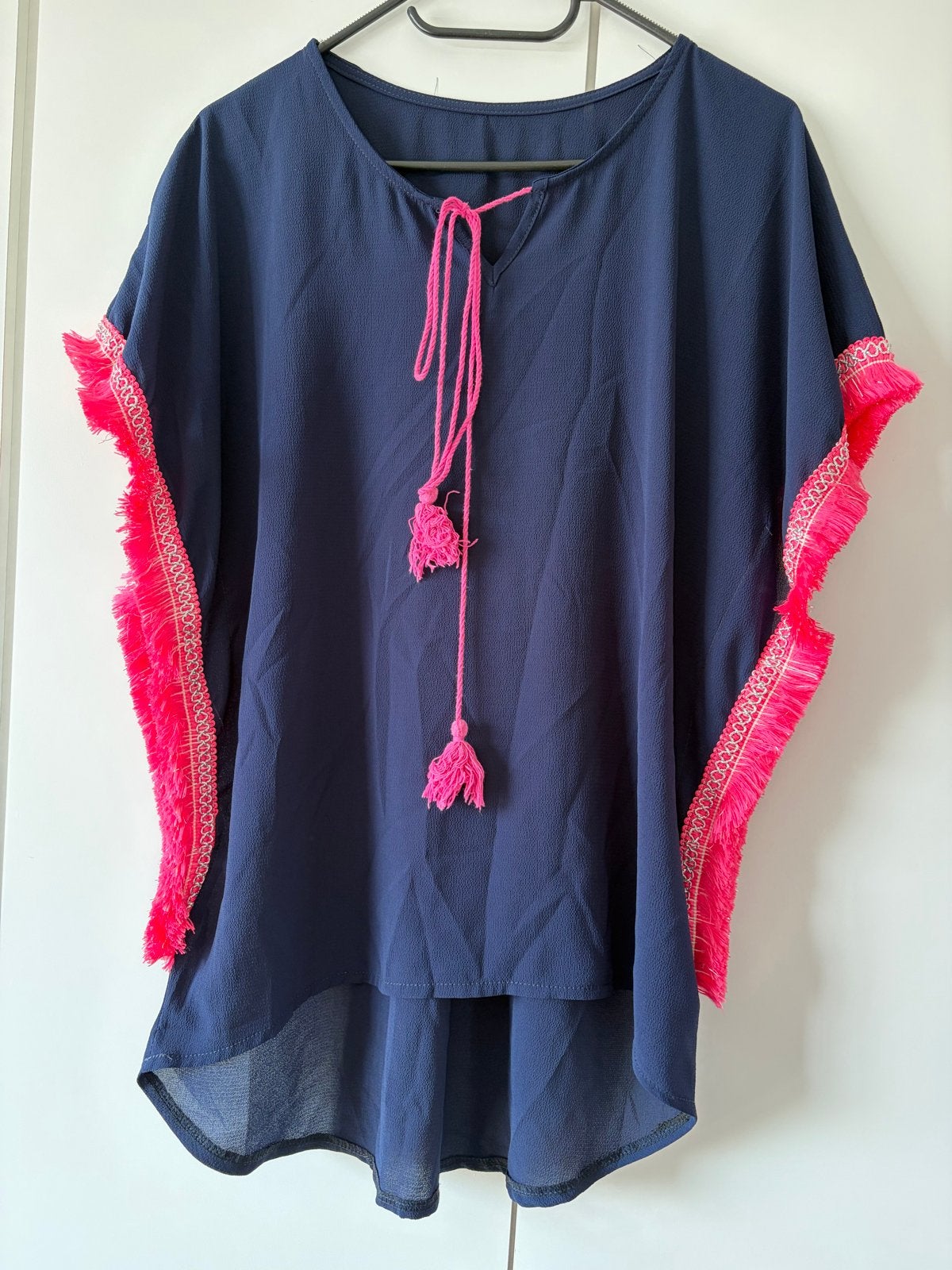 Donkerblauwe kaftan met roze kwastjes en franjes, Maat 38/40 (M), Blauw, Ophalen of Verzenden, Zo goed als nieuw