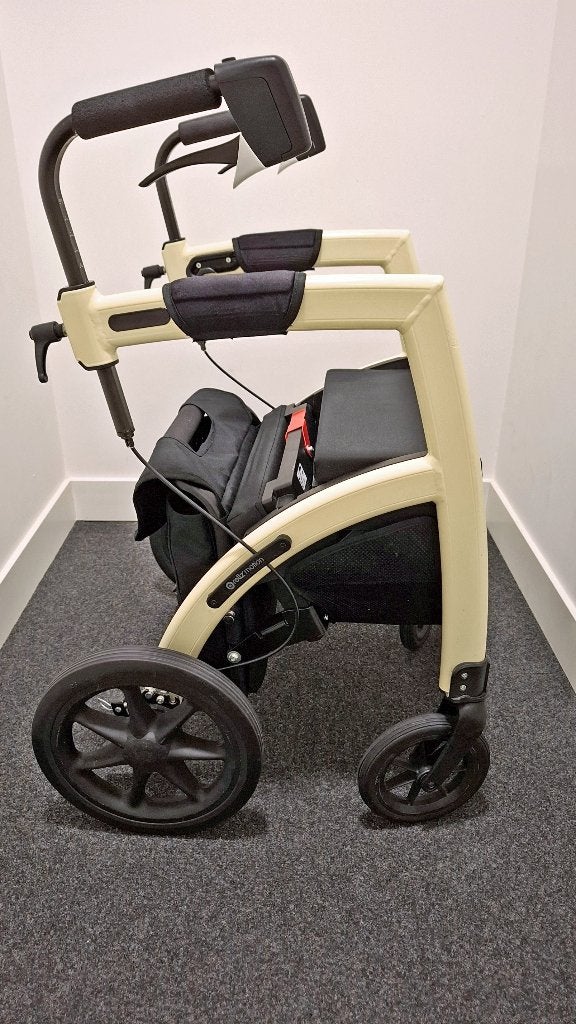 Rollz Motion - rollator en rolstoel in één, Diversen, Rollators, Ophalen, Opvouwbaar, Gebruikt