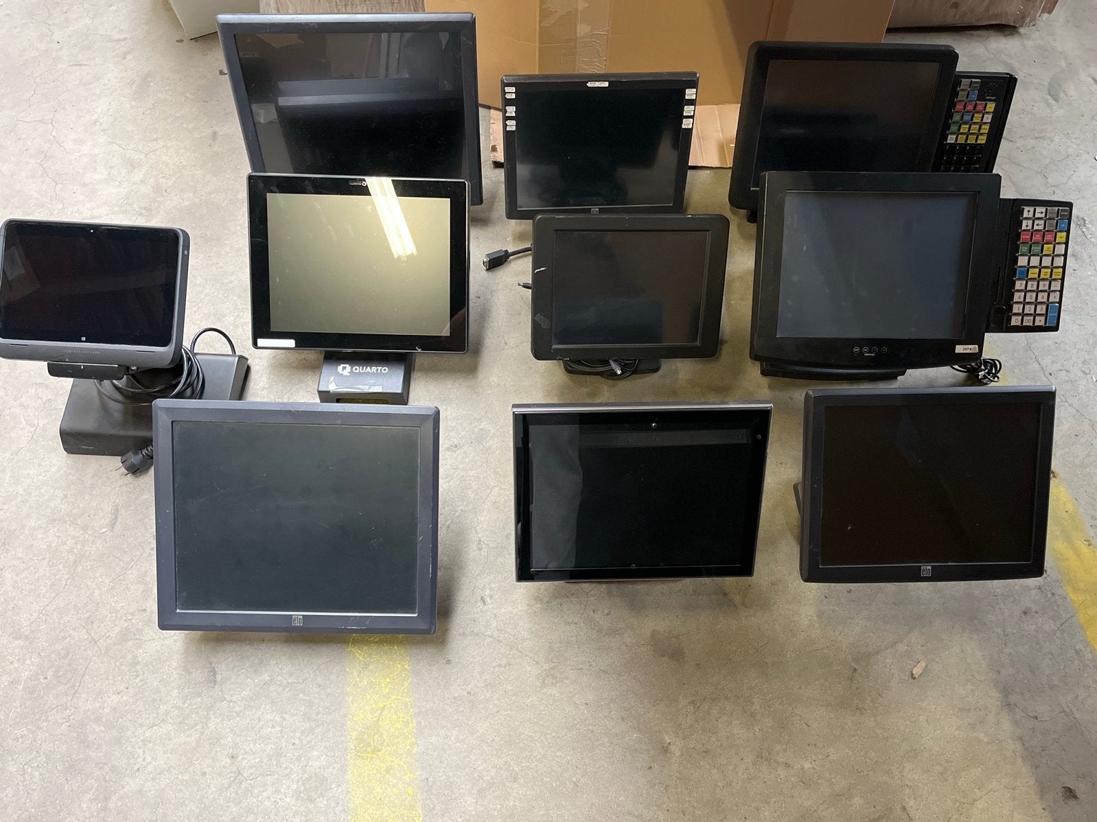 Partij van 10 Touchscreen Kassasystemen (ELO, HP, Posiflex)