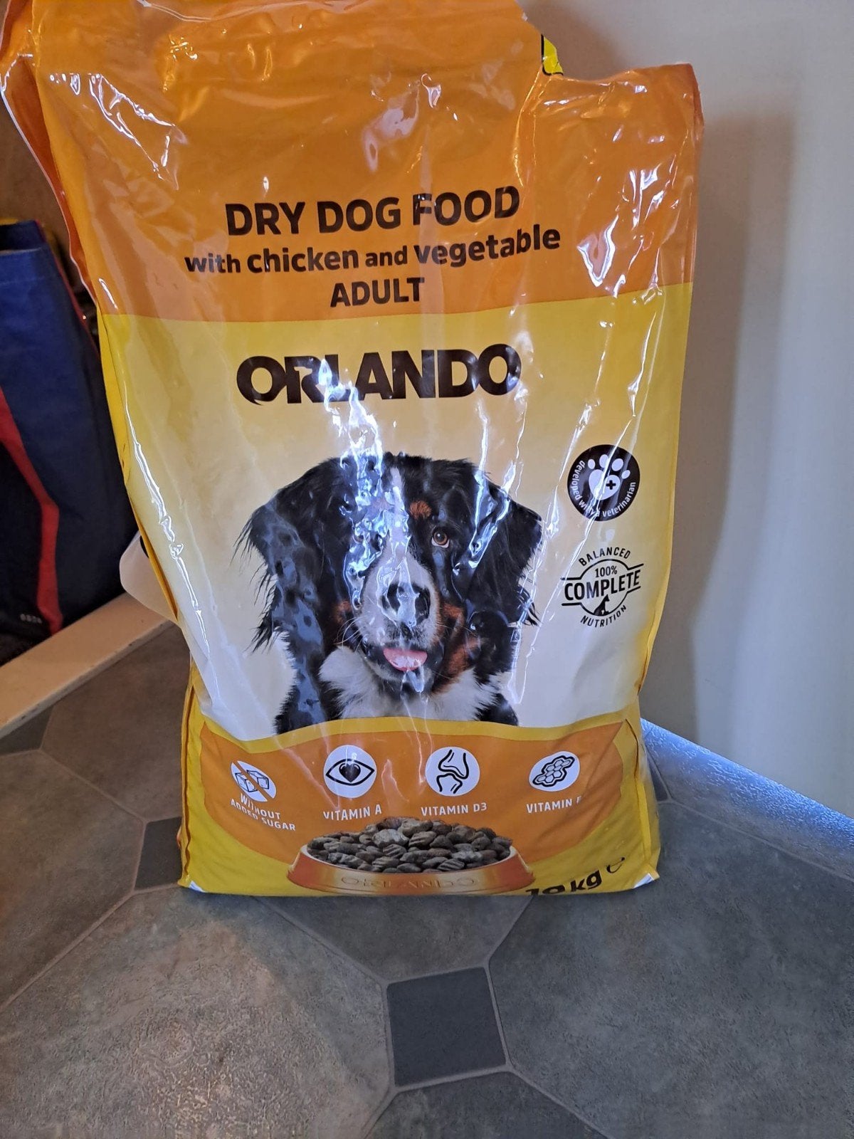 Dry dog food adult orlando MOET WEG!!, Ophalen, Hond