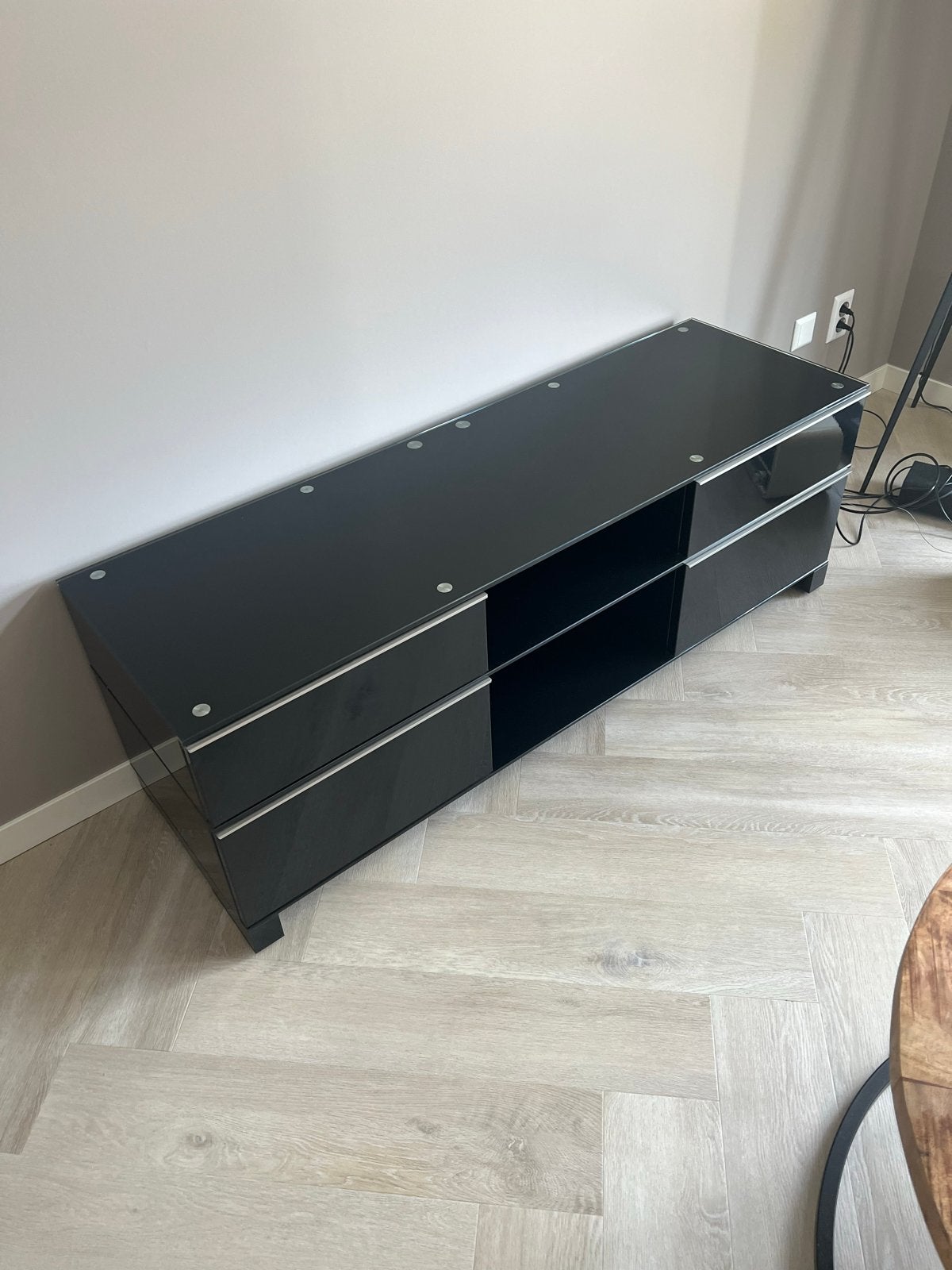 Dit weekend ophalen. glazen tv-meubel met opbergruimte, Huis en Inrichting, Ophalen, Gebruikt, 100 tot 150 cm, Glas