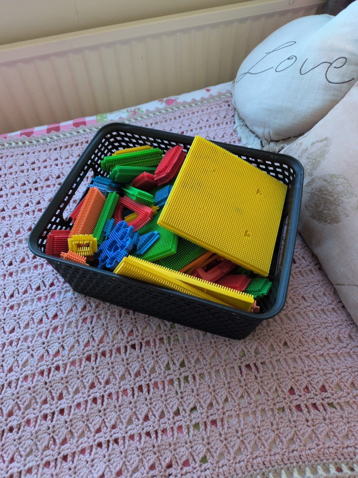 Grote bak met kleurrijke bouwblokken (Nopper/Bristle Blocks), Ophalen of Verzenden, Gebruikt, Nopper