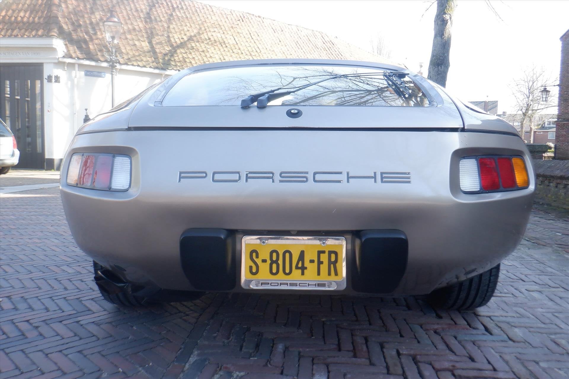 Porsche 928 4.5 handgeschakeld - schuifdak, foto 7