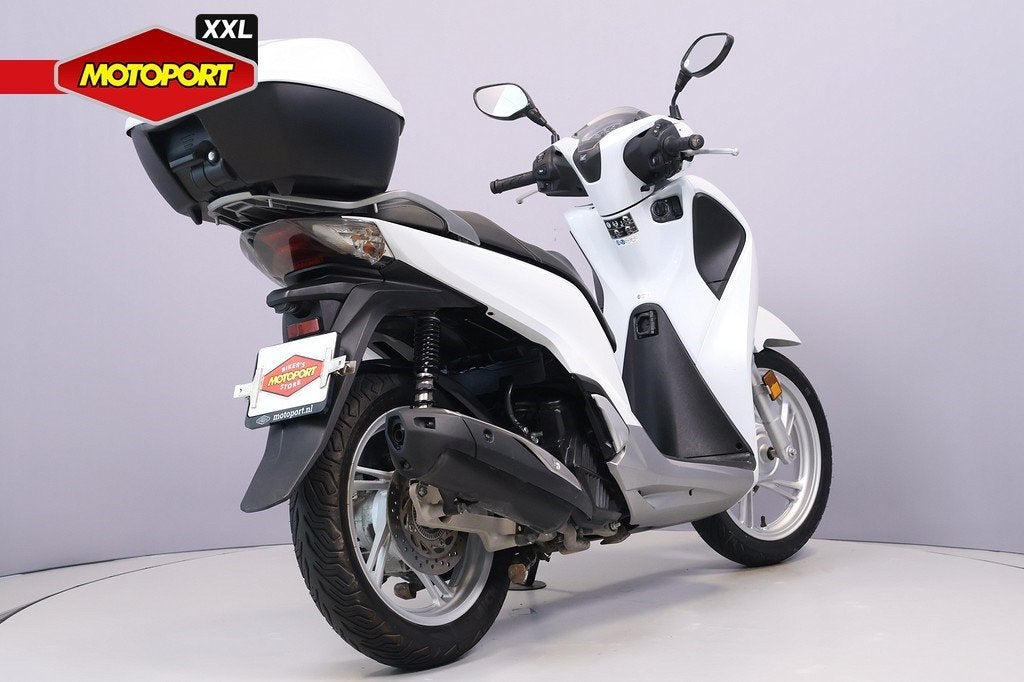 Honda SH 150 (bj 2019), Scooter, Honda Motor Europe Ltd, Bedrijf, Customer.service@honda-eu.com