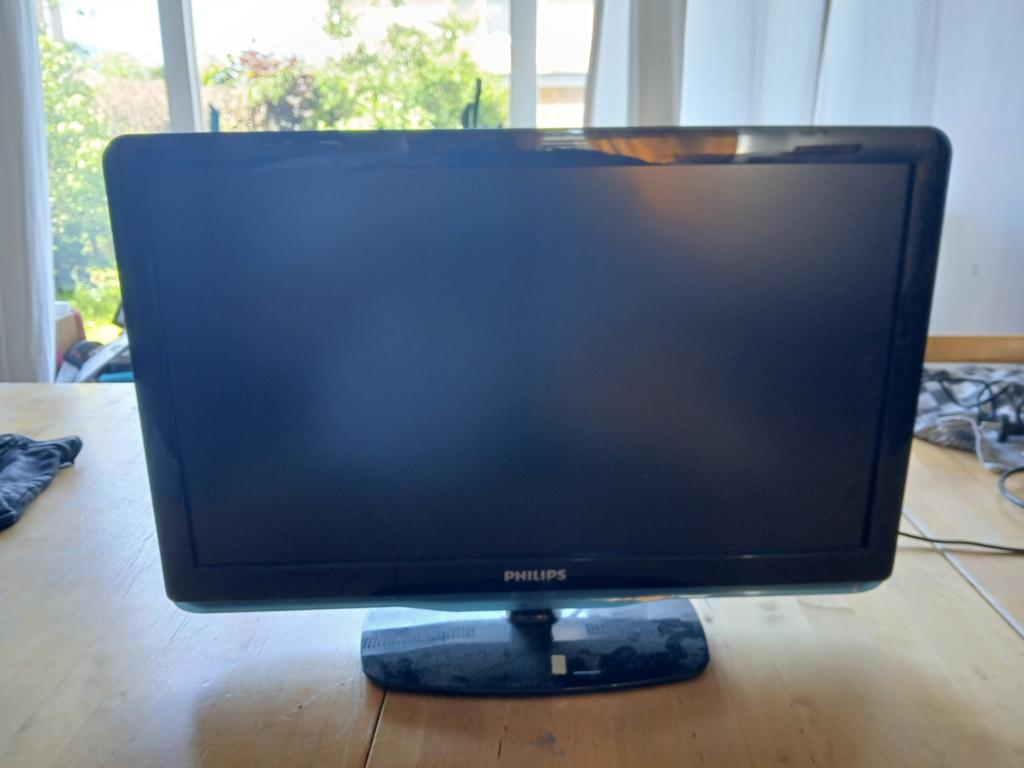 Philips TV 55cm (22 inch) - Ideaal voor slaapkamer/keuken, Ophalen, Philips, Gebruikt, 50 Hz