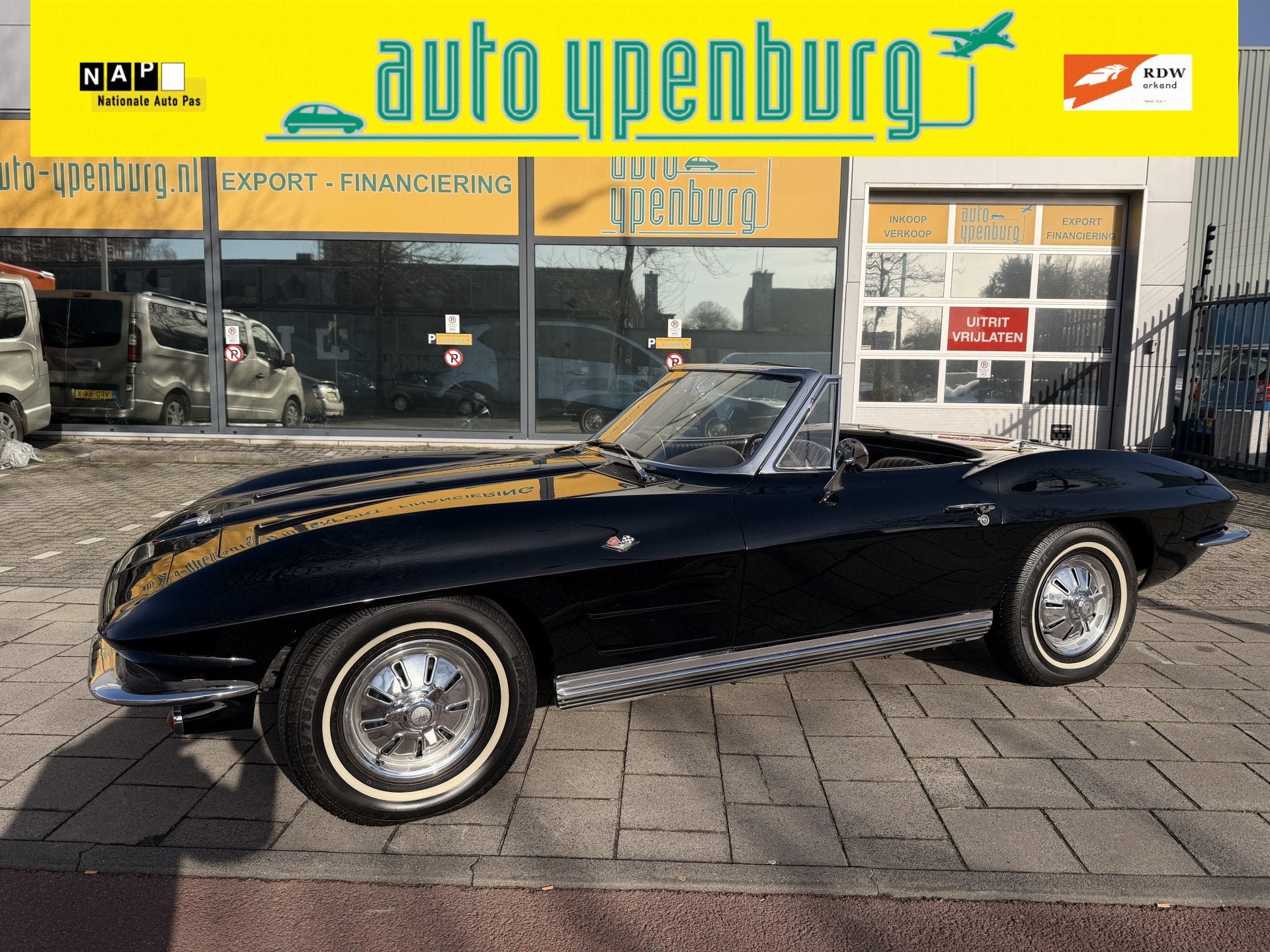Chevrolet Corvette Stingray C2 Cabriolet * Leer * Winter + Z, Auto's, Oldtimers, Achterwielaandrijving, Zwart, 254 pk, Zwart
