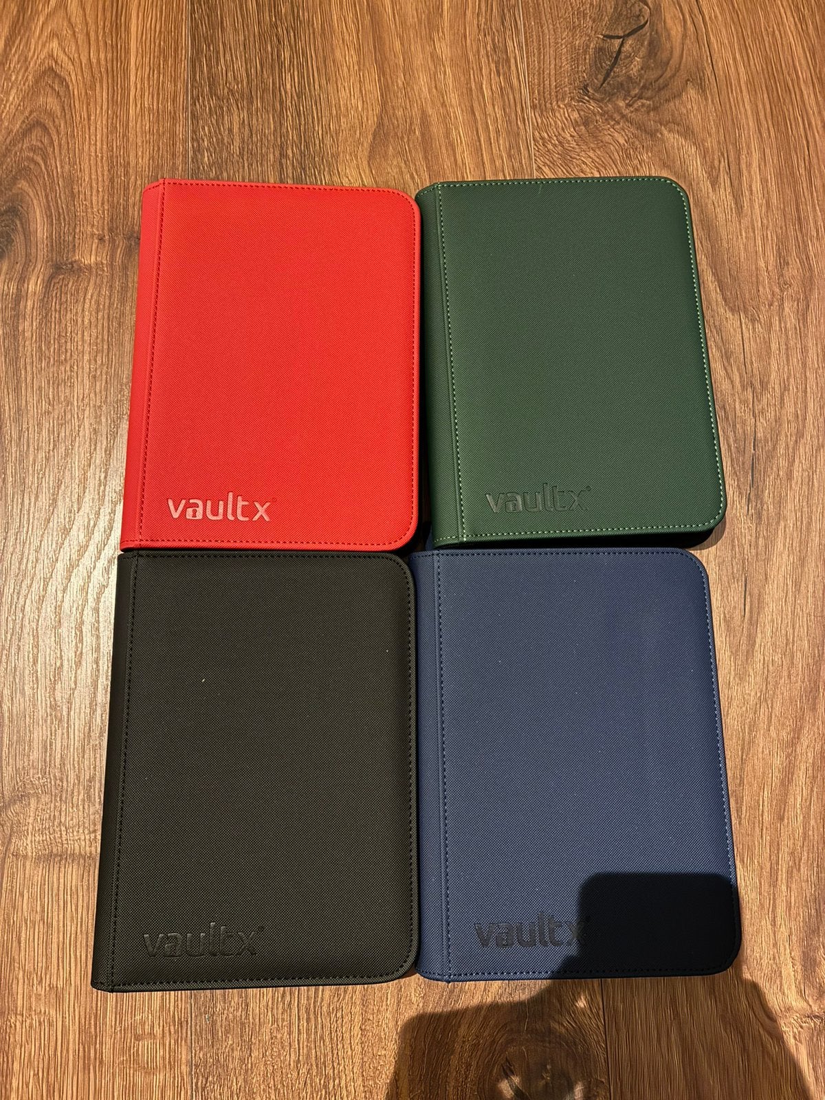 4 Vault-X TCG 4 pocket binders, Ophalen of Verzenden, Zo goed als nieuw, Boek of Catalogus