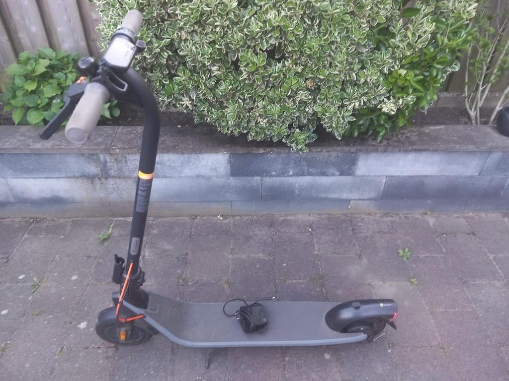 Segway Ninebot kickscooter E2 plus elektrische step, Ophalen, Zo goed als nieuw, Elektrische step (E-scooter), Segway Ninebot