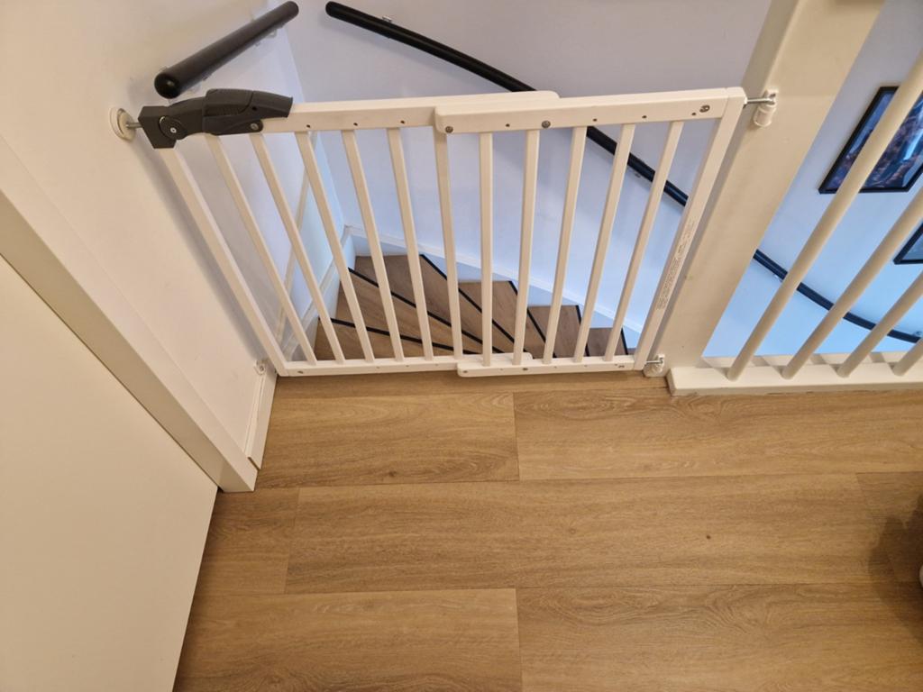 2x Fenss Oslo Traphekje 71–102 cm – Wit – Goede staat, Ophalen, Gebruikt, 100 tot 115 cm, Klemhekje