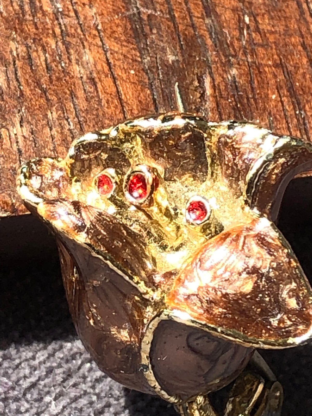 Vintage tulpenbroche paarse gloed strass, Sieraden, Tassen en Uiterlijk, Broches, Verzenden, Gebruikt, Minder dan 4 cm, Overige materialen