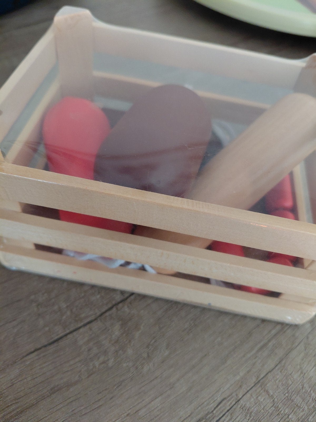 kratje worst houten keuken accessoire, Kinderen en Baby's, Ophalen of Verzenden, Nieuw, Meubelstuk of Keukentje