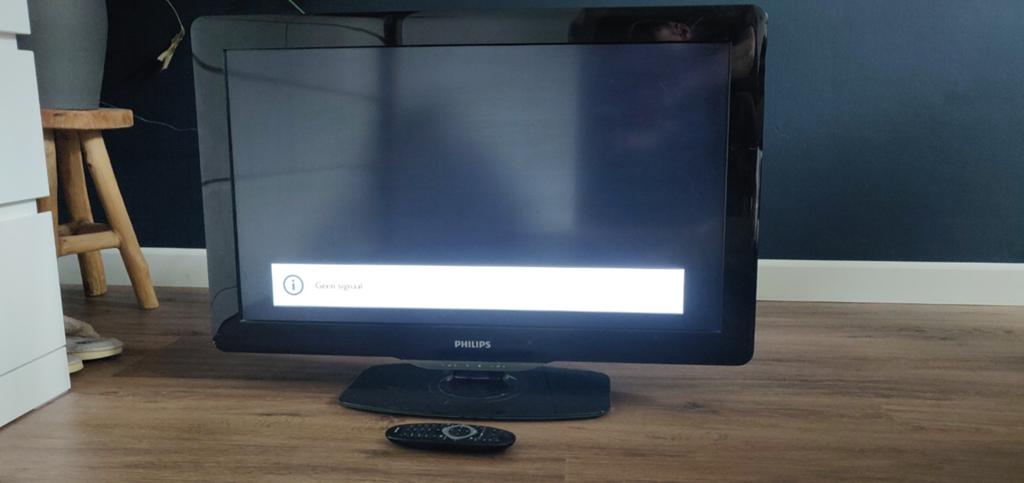 Philips TV (31 inch) met afstandsbediening en stroomkabel, Audio, Tv en Foto, Televisies, Ophalen, Gebruikt